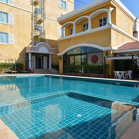 Hotel Oyo 109 Ozone Prime Pattaya Extérieur photo